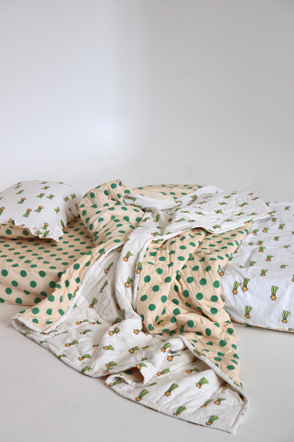 Cosmic Dot Reversible Quilt