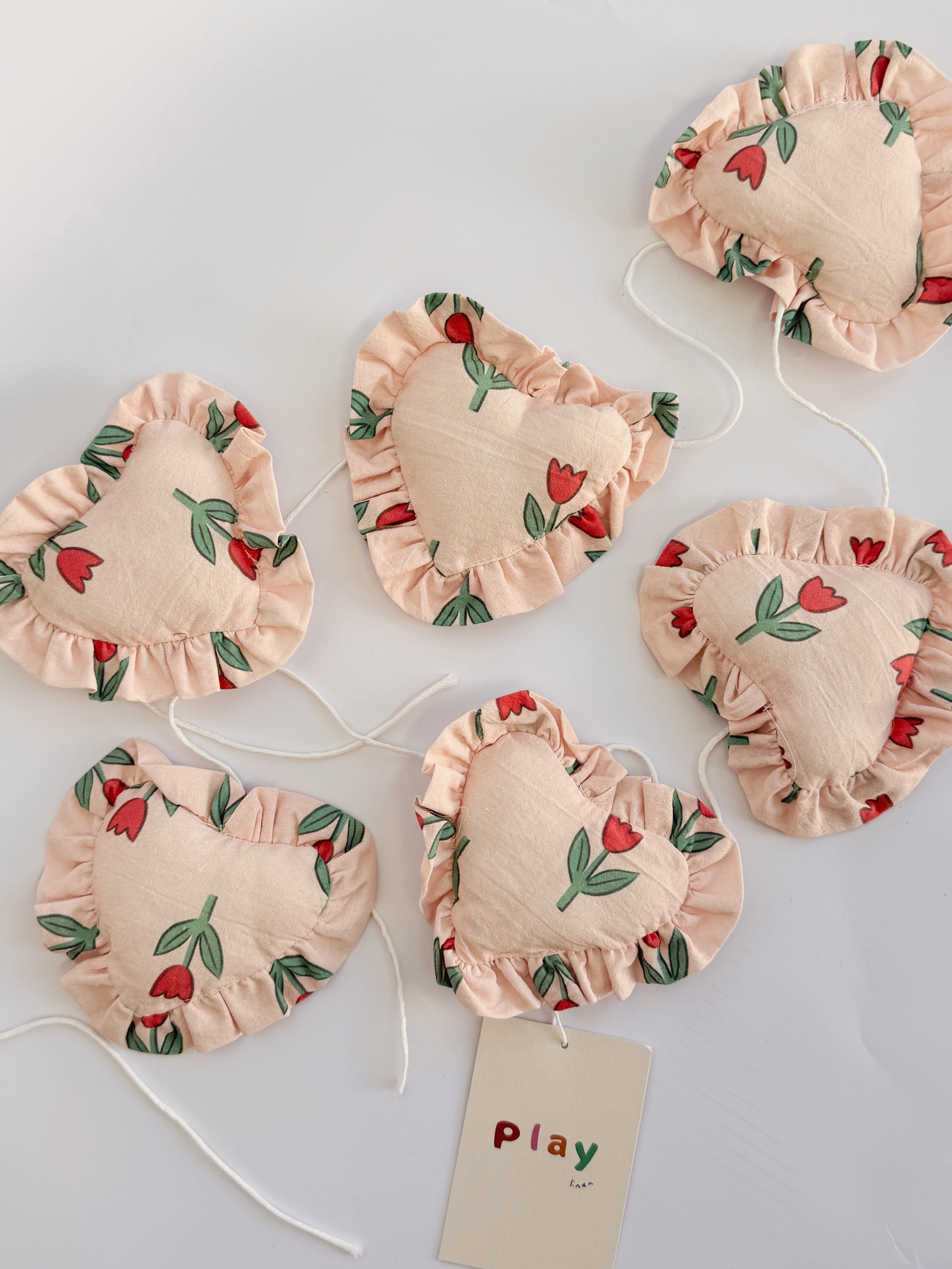 Tulip Garden Frill Heart Garland (Pre Order August)