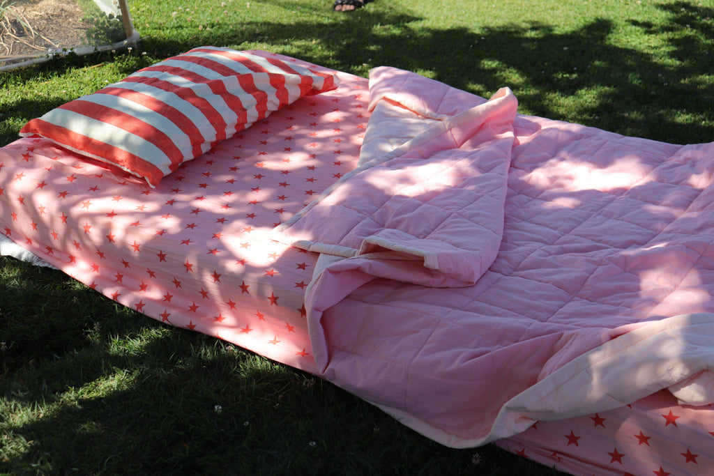 Strawberry Star Fitted Sheet Set