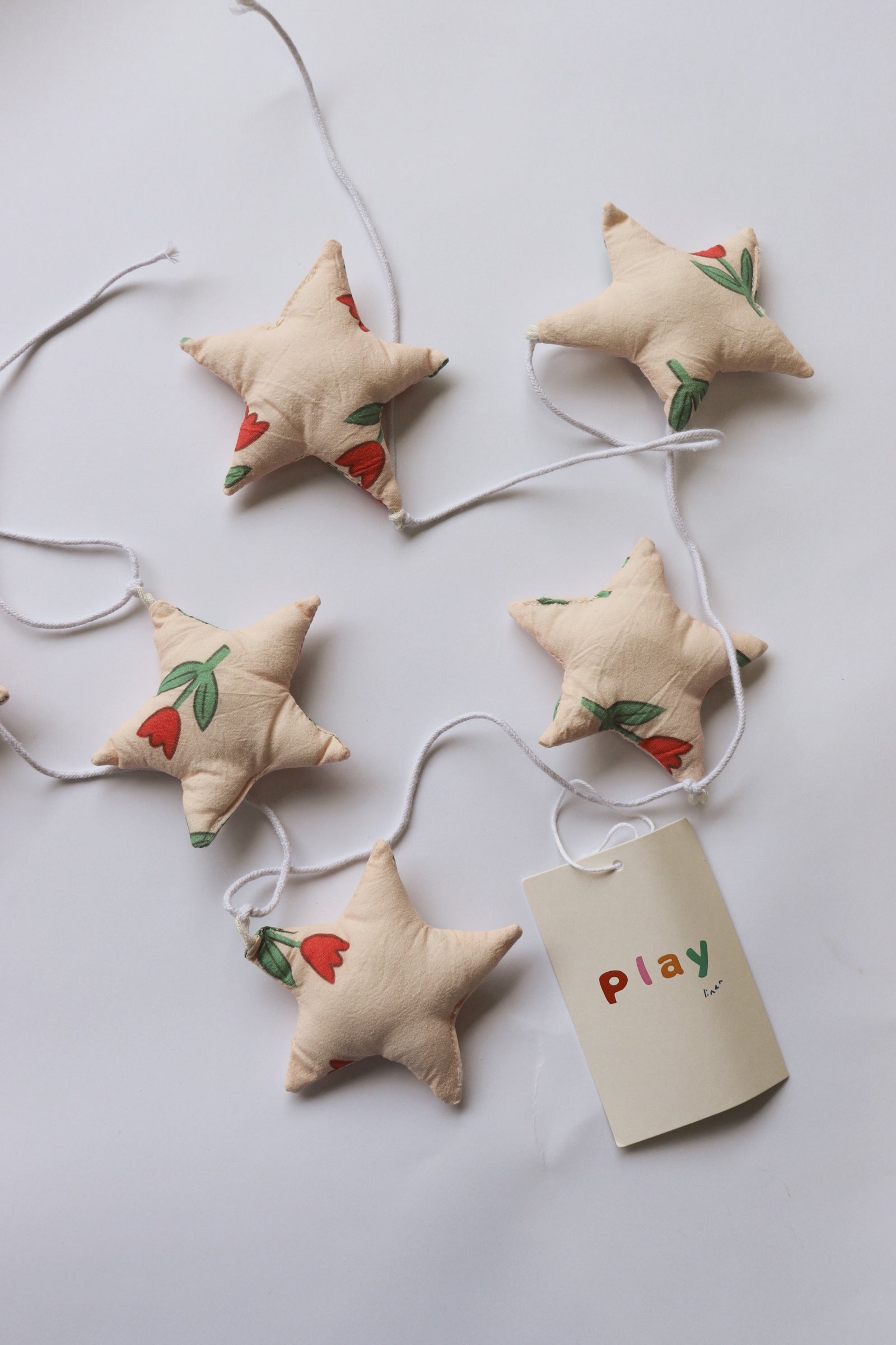 Tulip Garden Star Garland