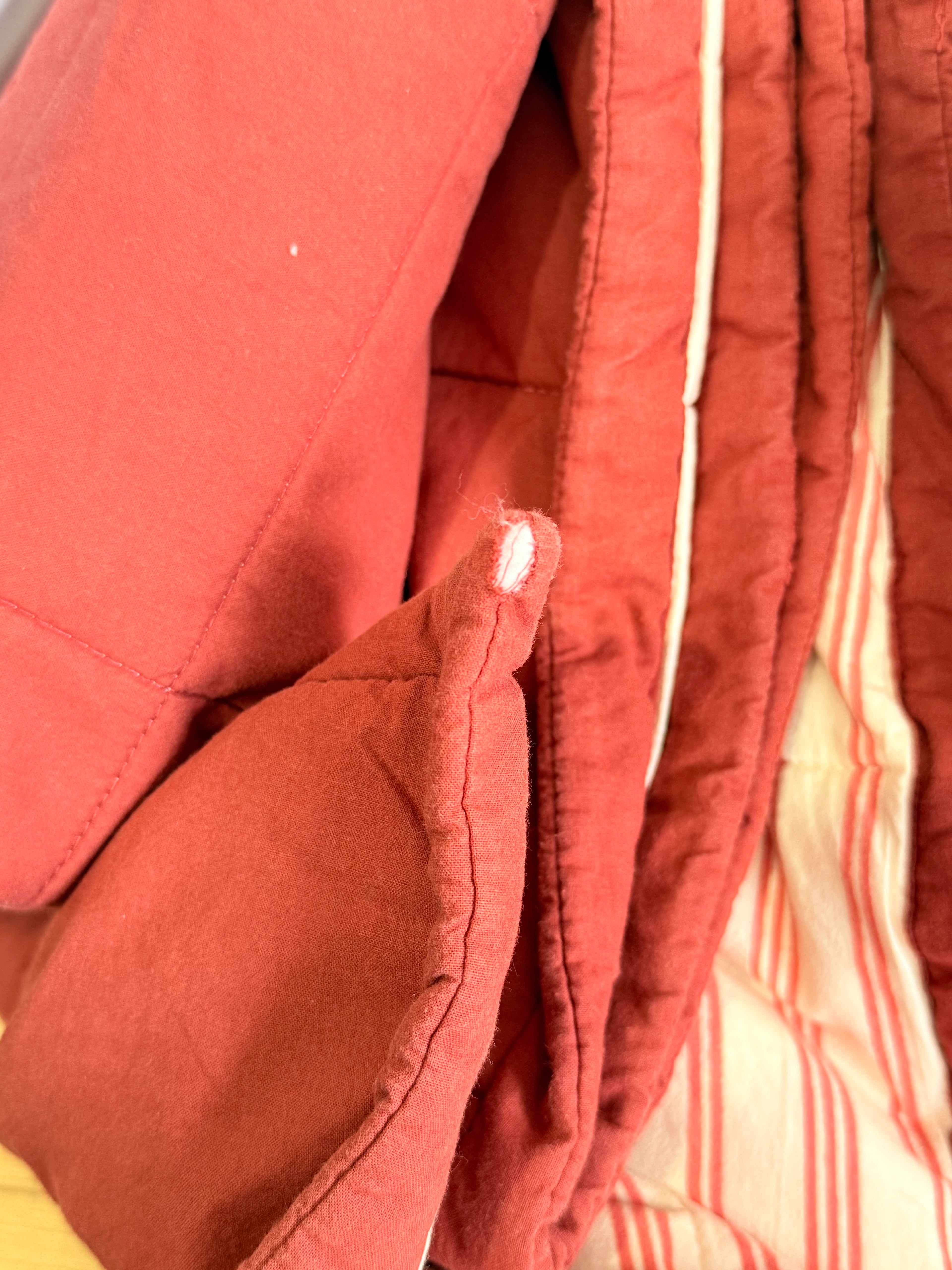 Faulty Holiday Reversible Quilt - S/KS