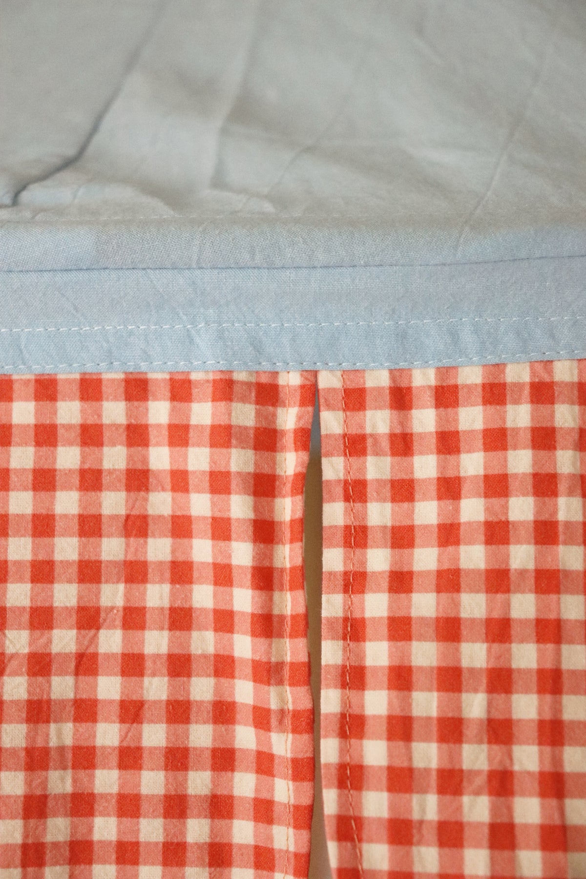 Hanging Canopy Sky & Tomato Gingham (Pre Order Aug/Sept)
