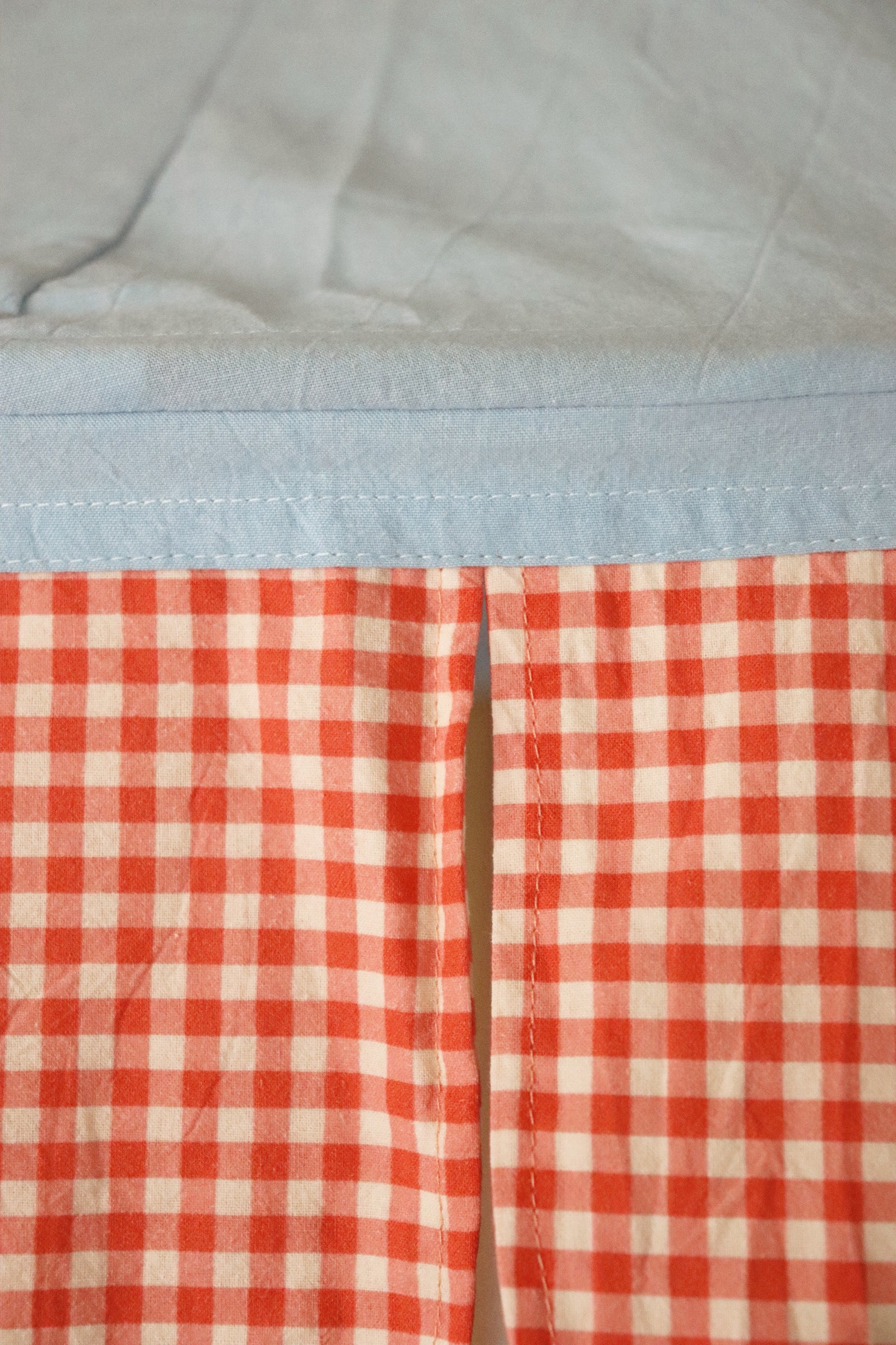 Hanging Canopy Sky & Tomato Gingham (Pre Order Aug/Sept)