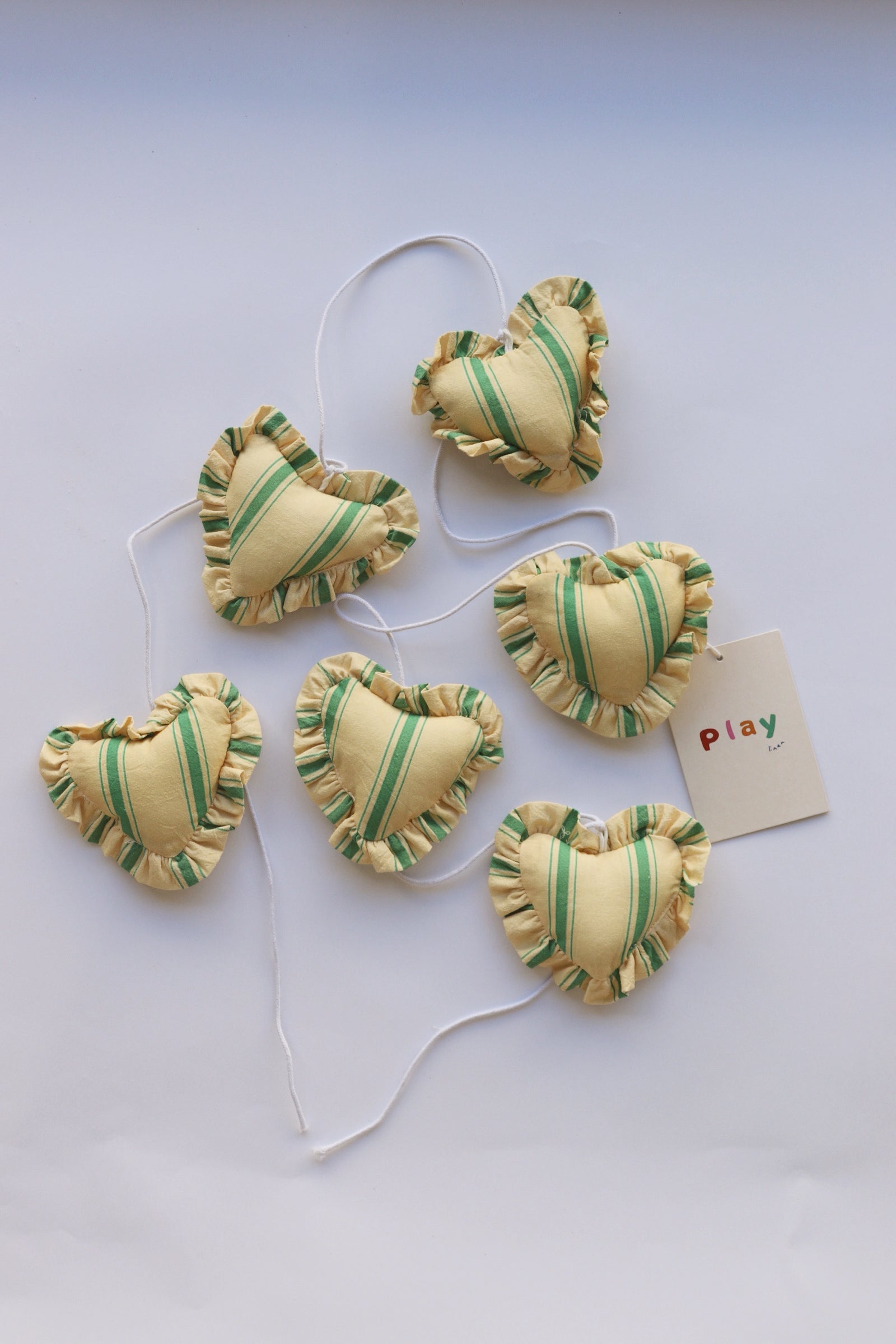 Limencello Frill Heart Garland