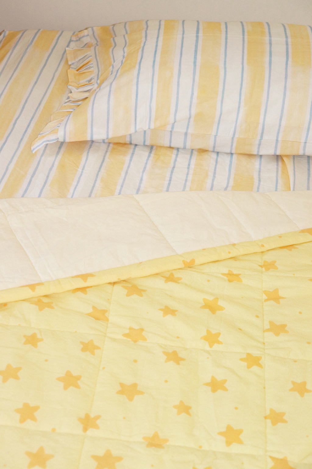 Star Sprinkle Reversible Quilt